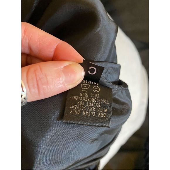 Lafayette 148 New York Virgin Wool Blend Gray Tweed Pencil Skirt, Size 8 - Picture 6 of 7